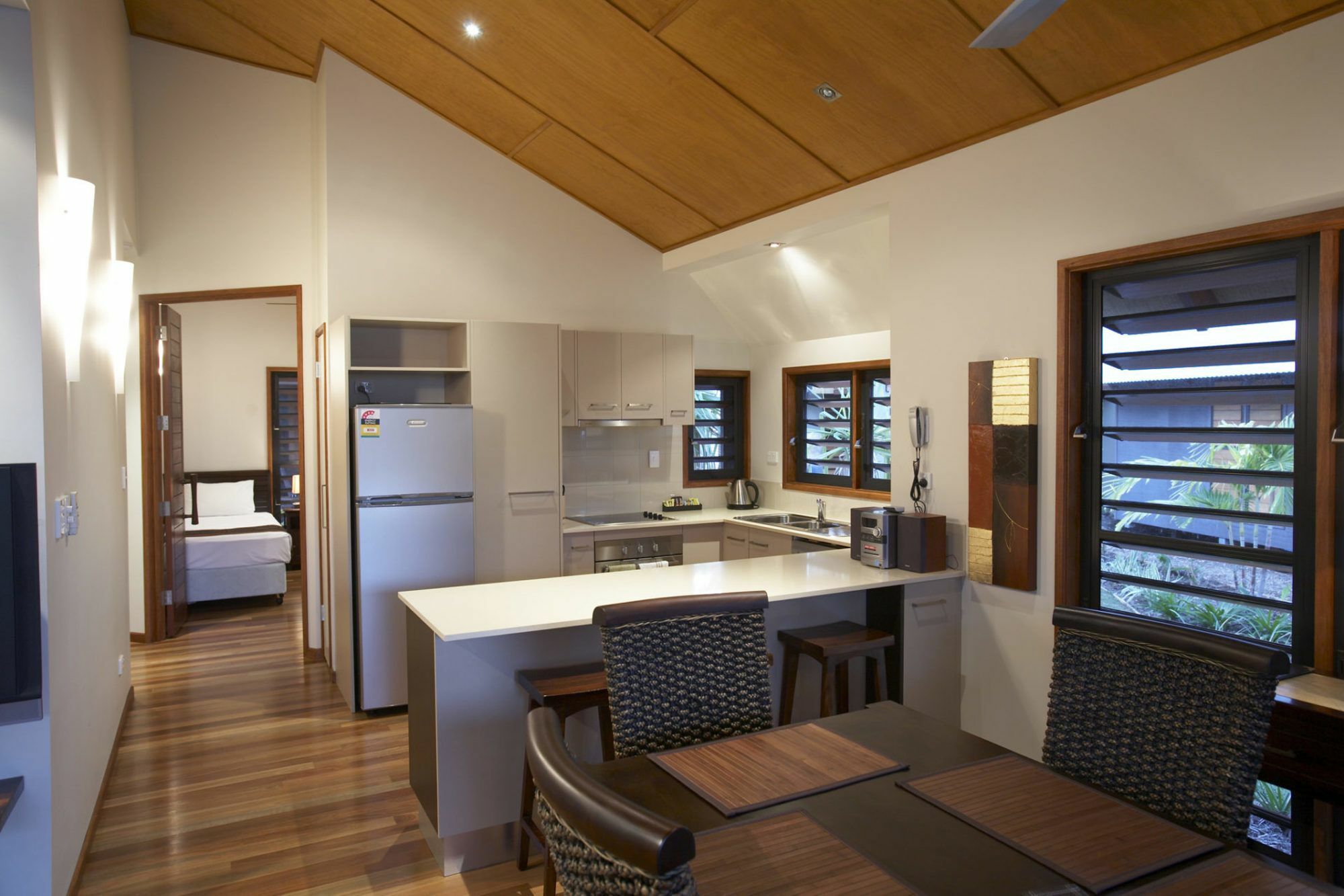 Pure Magnetic Villa 6 Nelly Bay Екстериор снимка