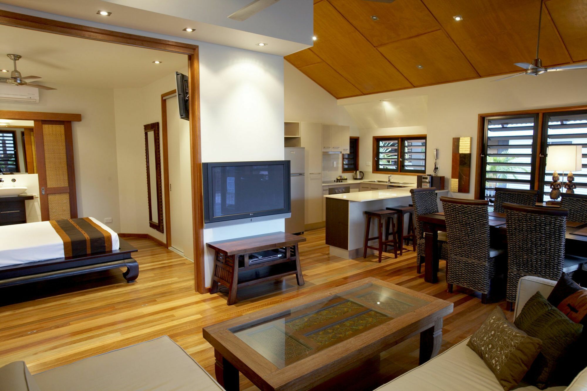 Pure Magnetic Villa 6 Nelly Bay Екстериор снимка